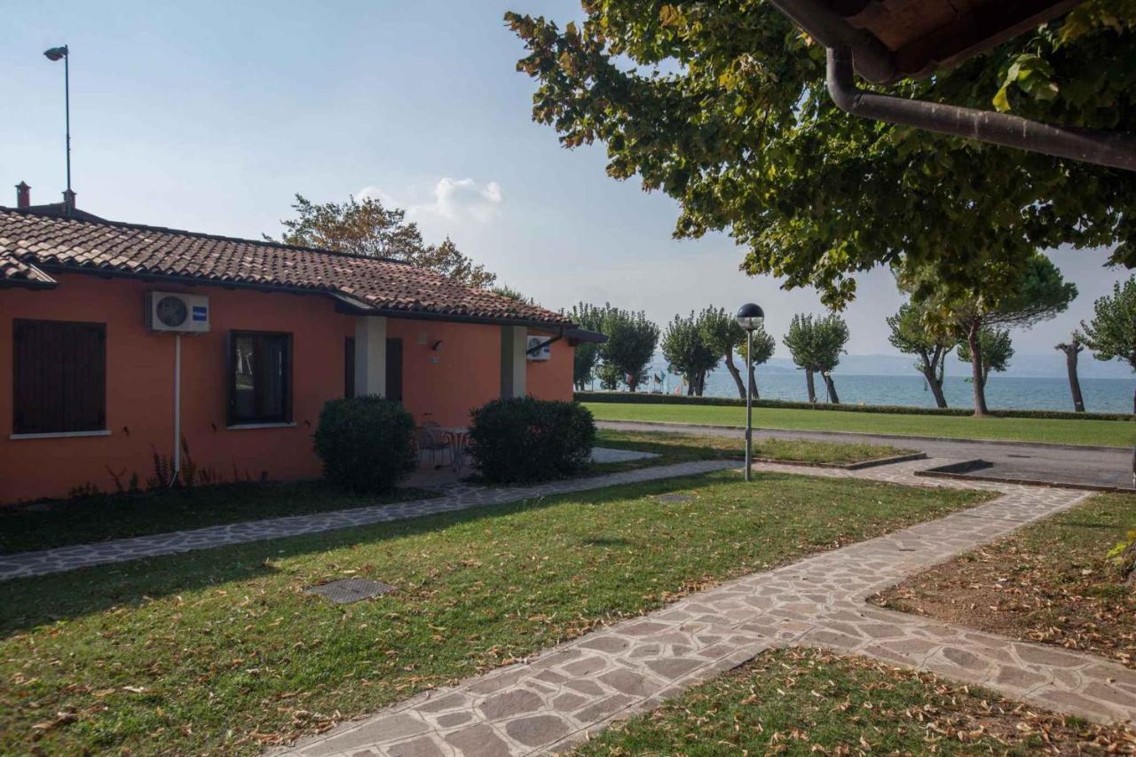 Holiday Homes In Sirmione/Gardasee 22174 Exterior photo