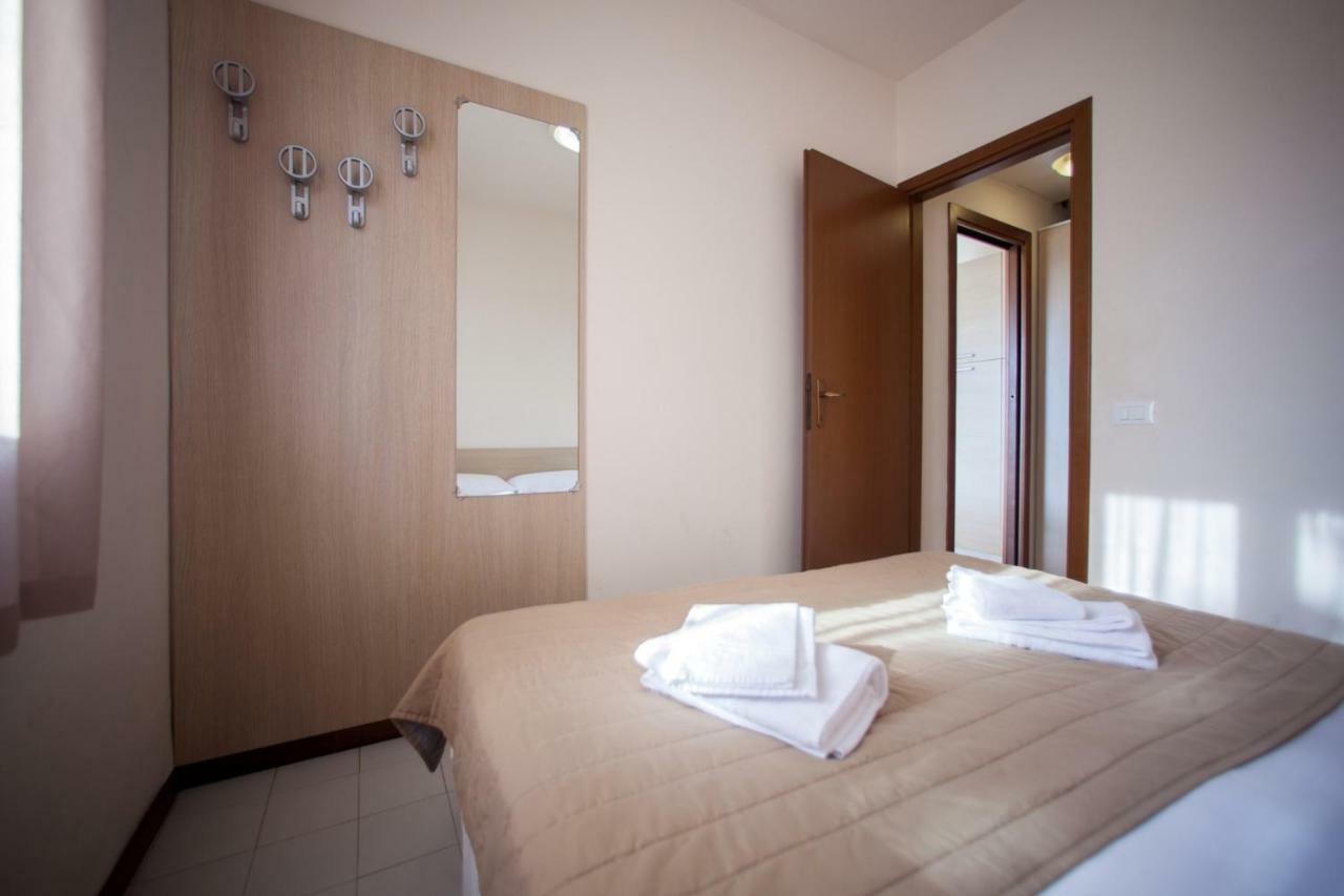 Holiday Homes In Sirmione/Gardasee 22174 Exterior photo
